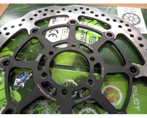 Ng передній гальмівний диск bmw s 1000r / rr / xr 13-18, moto guzzi california 1400 13-18 (320x64x5.0mm) (6x8.5mm) хвиля плаваюча (встановлена для презентації - сліди від гвинтів)