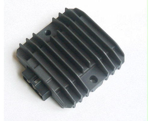 РЕГУЛЯТОР НАПРУГИ TOURMAX KAWASAKI ZX 400 '87-'93, ZX 500/550 '88-'89, ZX 600 '87-'92, VN 750 '86-'93, VN 1500 '88-'92, ZR 750 '91-'93, ZX 250 '89-'93, ZL 4 00 '88-'94 (OEM:21066-1055) (ВИРОБ