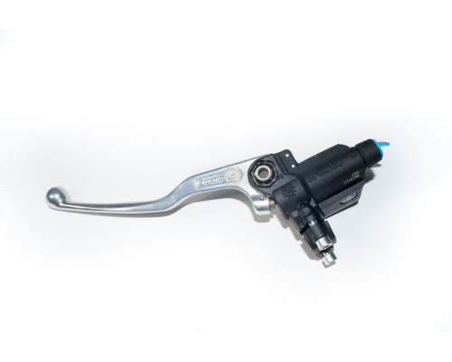 Mc brembo гальмівний насос передний ktm sx 250 '93, mx 125 '89-93, 250 '87-92, 500 '89-91, lc4 600 '89-93, husqvarna cr 125/250 '85-90 (діам. поршня 11 мм)