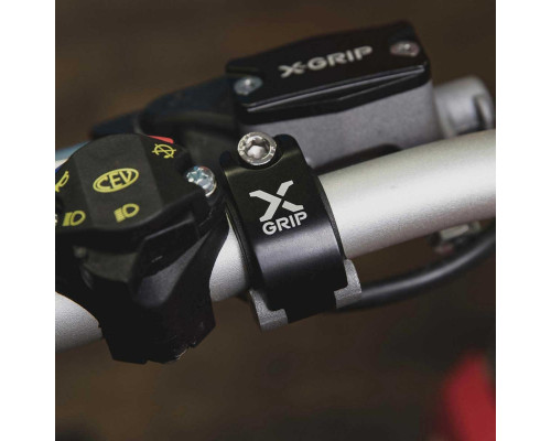 Поворотний хомут x-grip (запобігає поломці кріплення) насоса гальм і зчеплення braktec husqvarna, колір gasgas чорний
