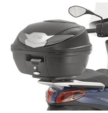Givi Medley 125-150 (16) Стійка для центрального кофра Monolock Без плити Чорний
