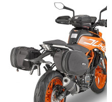 Givi 3D600 Стелаж для бокових сумок KTM Duke 125-390 2017-2018 Чорний