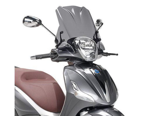Givi скло димчасте вітрове скло 29x45 см для Piaggio Beverly 125ie-300ie 2010-2018 / Beverly 350 Sport Touring 2012-2018