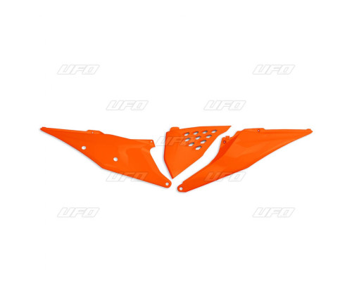 Задні бокові панелі UFO ktm sx/sxf(sx-f) 125/150/250/350/450 '19-'22, exc 125 '20-'21, exc/excf(exc-f) 150/250/300/350/450/500 '20-2023 з кришкою повітряного фільтра та вентиляційними отворами оранжевого кольору