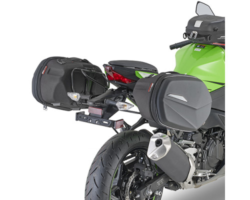 ТЕРМОФОРМОВАНІ БІЧНІ ПОДУШКИ GIVI (2 X 25 Л) ПОТРІБНІ