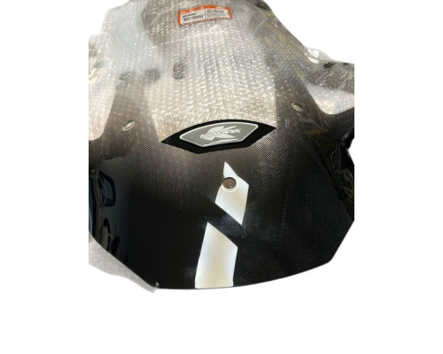 ЛОБОВЕ СКЛО KAPPA PIAGGIO MP3 300 SPORT '08-'17, MP3 500 BUSINESS '08-'17, MP3 300/500 BUSINESS/SPORT '12-'17 (75 X 65 СМ) ПРОЗОРЕ - скол покриття внизу лобового скла